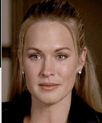 Who would Cole choose as queen?