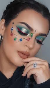 Bewildering Christmas Makeup Looks It S Very Funny And Amazing For This December Page 2 Of 45 Ladiesways Com Women Hairstyles Blog Christmas Makeup Look Christmas Makeup Xmas Makeup