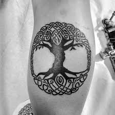 Cadeau idéal pour un homme. 98 Tatouages De L Arbre De Vie Dessins Et Signification