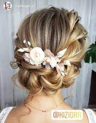 Upiecie Z Kwiatami Promhairupdowithbraid Cheveux Cheveuxcoiffure Cheveuxcouleur Cheveuxmilong Cou Wedding Hair Accessories Hair Accessories Bridal Hair