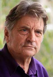 Maybe you would like to learn more about one of these? Agries Melisses Gnwstos H8opoios O Pateras Ths Drosws Fwto Tempo24 News