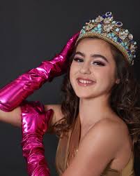 Natasha Velez (@natashas_makeup1) • Instagram photos and videos