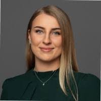 Noemi Becker's Instagram, Twitter & Facebook