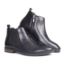 Buy best quality boots for men with free shipping cod easy returns. Buy Men Formal Leather Black Boots Online Pierre Cardin India