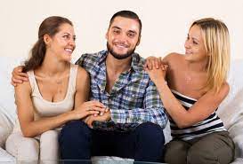 Polyamory (usually uncountable, plural polyamories). Polygamie Polyamorie Aseksualiteit Liefde In Al Zijn Facetten Radio 1