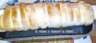 Il kurtoskalacs (kürtőskalács se vogliamo mettere i puntini sulle i o, meglio, le dieresi sulle u) o kurtos kalacs è un dolce tipico di budapest. Kurtoskalacs Dolce Tipico Ungherese Il Dolce E Salato Di Luisa Dolci Dolci Ungheresi Ricette