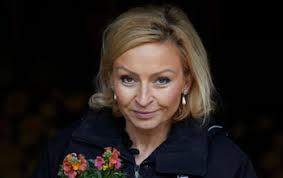 Helen Yemm: the fight against vine weevil, time to turn your leaf heap,  shrub and bulb problems