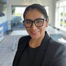 Tessa Eddy's Instagram, Twitter & Facebook