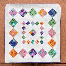 Huddle Quilt Easy And Free Diamond In A Square Pattern Sewcanshe Free Sewing Patterns And Tutorials
