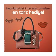 Annelerimiz Her Seyin En Iyisini Hak Eder Biliyoruz Guess Cantalar Anneler Gunu Ne Ozel Indirimlerle Ecanta Com Tr De In 2020 Coach Swagger Bag Bags Coach Swagger