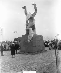 Afbeeldingsresultaat voor dineke van es verwoeste steden