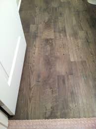 Linoleum That Looks Like Ashy Barnwood Need To Find This Wood Look Linoleum House Flooring Flooring Trends