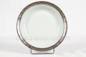 Assiette Demi Creuse En Porcelaine De Limoges De La Maison Haviland Et Parlon Modele Macao Sur Pate Celadon Ornee D Incrusta Plate Porcelaine De Limoges Creuse