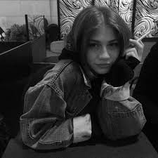 Aesthetic Black And White Instagram Profile Pictures Icon In 2020 Fake Girls Bad Girl Aesthetic Instagram Pictures