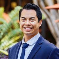 Estevan Gomez's Instagram, Twitter & Facebook