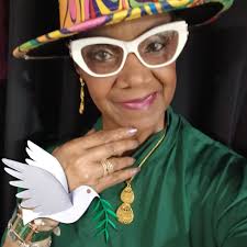 Woodrow Lowe, father-in-law to WREG anchor and reporter Zaneta Lowe and a  University of Alabama football legend, died at his home in Collierville