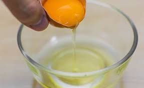 In questo articolo parliamo di tuorlo d'uovo e colesterolo. L Albume Dell Uovo Un Vero Toccasana Valori Nutrizionali Calorie E Benefici Del Bianco Dell Uovo