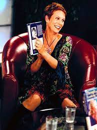 Movie Moms The Most Memorable Beauty Moments Of All Time Jamie Lee Curtis Young Jamie Lee Jamie Lee Curtis