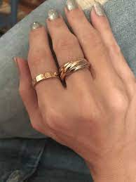 18 Beautiful Cartier Jewelleries Glamhere Com Cartier Love Ring Cartier Jewelry Fashion Jewelry