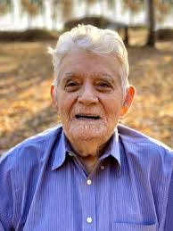 Beth Dycus's Instagram, Twitter & Facebook