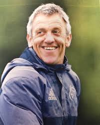 Oliver encouraged many in rugby world, funeral told