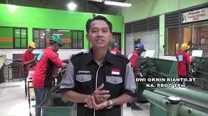 Selamat datang di halaman blog resmi bagian kurikulum smk pgri wlingi. Video Profil Jurusan Teknik Permesinan Smk Pgri 1 Kediri Smk Pgri 1 Kediri