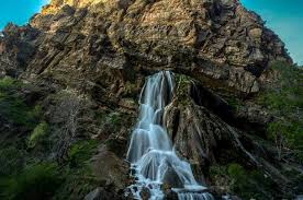 آبشار آب سفید (عروس)، نگینی سپید در زاگرس