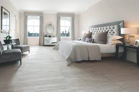 Grosses Schlafzimmer Gemutlich Gestalten Passende Schranke Und Mobel Grosses Schlafzimmer Schlafzimmer Luxusschlafzimmer