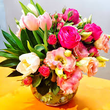 Pretty in pink pink roses, white hydrangeas in warwick, ri | petals florist & gift shop. Blooms Of Noosa Eboutique Florist Same Day Delivery 07 5471 3121