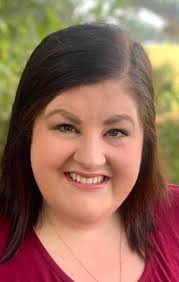 Leah Smith marks 15 years with Peoples Bank