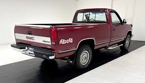 Image result for Maroon 1988 UMM