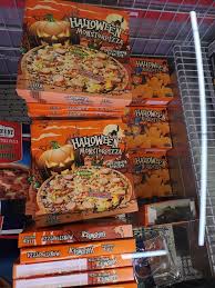 Frozen pizza isn't the poster child for healthy eating. Halloween Monsterpizza Von Lidl Kessel Tv
