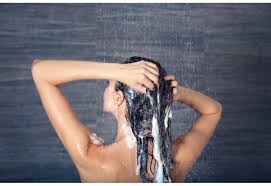 Dec 07, 2016 · con quale frequenza occorre lavare i capelli? Quante Volte Lavare I Capelli E Come Trattarli In Estate