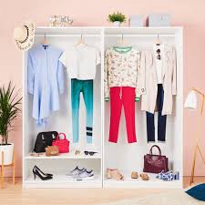 See a recent post on tumblr from @fashionfavdotcom about wardrobe. Pin On Stop Motion Animation Photography