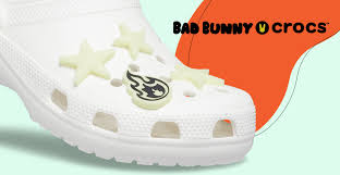 Bad bunny's mi flow, mi glow, mis crocs will officially drop on crocs' site at 12 p.m. Bad Bunny Crocs Fans Were Upset Bad Bunny S Croc Sold Out In Minutes