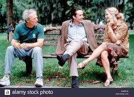 Found 1 sentences matching phrase mitternacht im garten von gut und böse.found in 1 ms. Mitternacht Im Garten Von Gut Und Bose Regisseur Clint Eastwood Mit John Cusack Und Alison Eastwoo Datum 1997 Stockfotografie Alamy