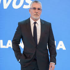 David Cantero anuncia, emocionado, el primer proyecto de su nueva vida