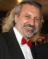 Fernando Acuña: La producción independiente es arte, entertainment y  negocio