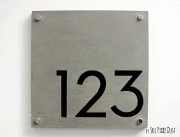 Numeros De Maison Modernes Beton Carre Avec L Acrylique Etsy In 2020 Modern House Number House Numbers House Address Sign