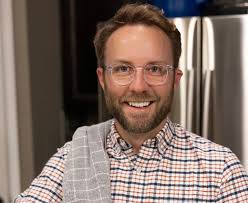 Your Barefoot Neighbor' Makes Leaps and Bounds