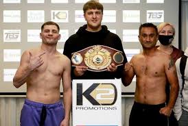 Денис беринчик сразится с исой чаниевым / k2 promotions. Berinchik V Gipse No Zashitil Chempionskij Poyas I Vyzval Na Draku Russkogo Molota Foto Ukrainskie Novosti Blogi Ua Tribuna Com
