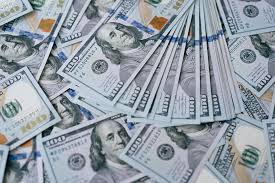 دلار در آستانه ۲۳۰ هزار تومان تغییر مسیر داد/ بازار در انتظار تصمیم جدید بانک مرکزی