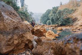 Danau saguling surut / materi geografi: Sanghyang Kenit Bandung Keindahan Aliran Sungai Citarum Purba