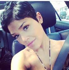 Sheena Webster's Instagram, Twitter & Facebook