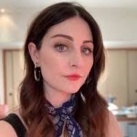 Claire Downs's Instagram, Twitter & Facebook