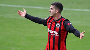 They will link us to new players every day. Frankfurts Torjager Andre Silva Erlebt Durststrecke Und Jubilaum Kicker