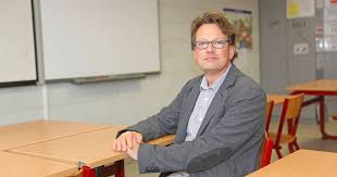 Onder leiding van de zzmoghdocenten. Vko Vindt Dan Toch Nog Leerkracht Frans Het Mirakel Is Gebeurd Opwijk Hln Be