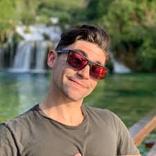 Dylan Chouinard (@dylcho) • Threads, Say more