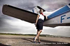 Nouvel Edito Mode ! Air Force & Beauty : Hôtesse et Aventurière. Photo  Charles-Edouard Gil