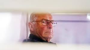 Shot cop: 'Rent-a-kill' assassin sent to hospital to finish me off